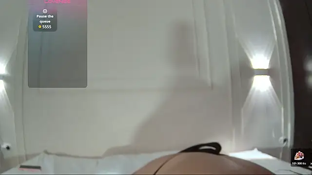 Snapshot of Marnie_Gray chatting on 8, 11, 2025 Marnie Gray online show from 8, 11, 2025