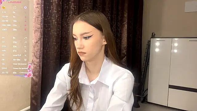 PrincessSuki online show from 16, 11, 2025