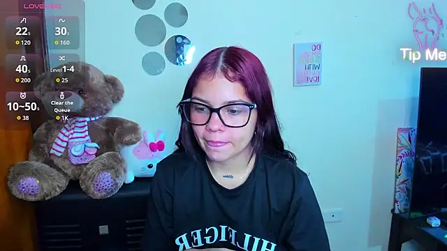 Emma boo online show from 26, 2, 2026