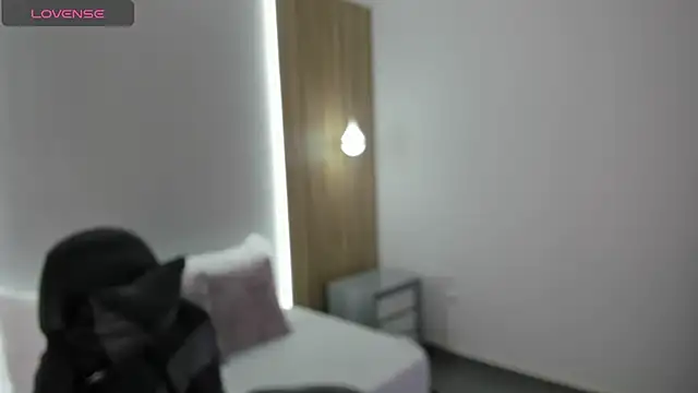 danne bratz  online show from 12, 11, 2025