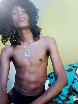 Snapshot of skinniyGabriel chatting on 21, 11, 2025 skinniyGabriel online show from 21, 11, 2025