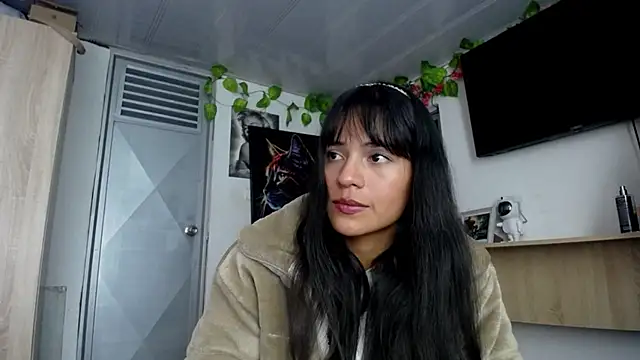 Snapshot of Samara_Homescapes chatting on 17, 12, 2025 Samara Homescapes online show from 17, 12, 2025