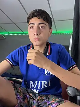 Snapshot of MathieuAGT chatting on 31, 10, 2025 MathieuAGT online show from 31, 10, 2025