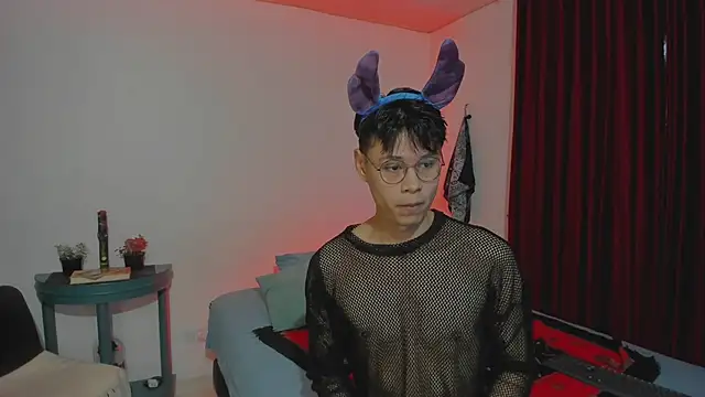 Snapshot of estmonnn chatting on 1, 11, 2025 estmonnn online show from 1, 11, 2025