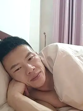 Snapshot of tian7788 chatting on 28, 11, 2025 tian7788 online show from 28, 11, 2025