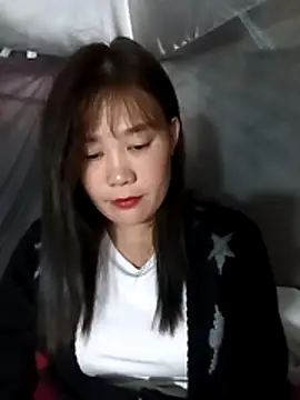 Snapshot of -Lana-123 chatting on 14, 11, 2025 -Lana-123 online show from 14, 11, 2025