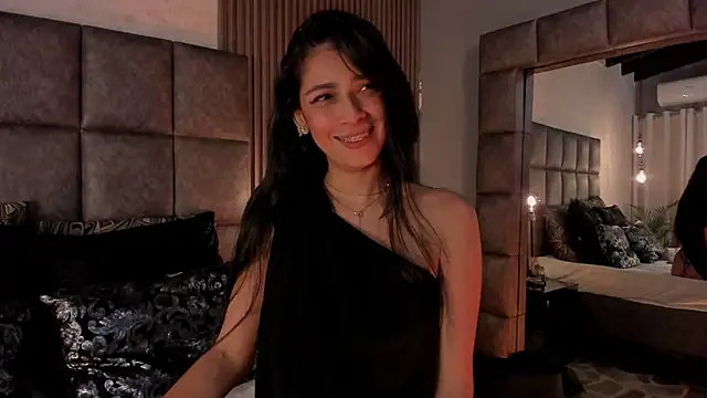 Snapshot of BrigitteVons chatting on 16, 11, 2025 BrigitteVons online show from 16, 11, 2025