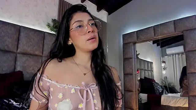 Snapshot of BrigitteVons chatting on 16, 12, 2025 BrigitteVons online show from 16, 12, 2025