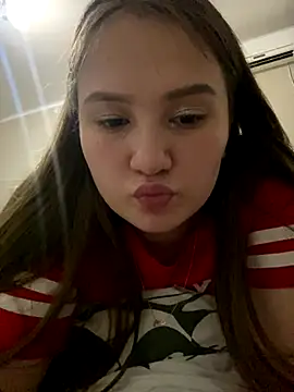 Snapshot of Regina_Lynne chatting on 4, 11, 2025 Regina Lynne online show from 4, 11, 2025