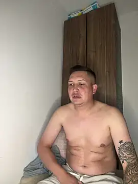 NathanielLux29 online show from 11, 11, 2025