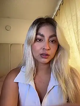 Snapshot of Elina_Hills chatting on 20, 2, 2026 Elina Hills online show from 20, 2, 2026