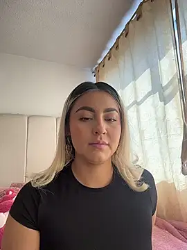 Snapshot of Elina_Hills chatting on 4, 3, 2026 Elina Hills online show from 4, 3, 2026