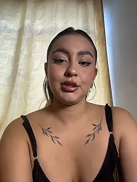 Snapshot of Elina_Hills chatting on 23, 3, 2026 Elina Hills online show from 23, 3, 2026