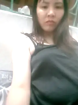 Snapshot of Elina_99 chatting on 3, 11, 2025 Elina 99 online show from 3, 11, 2025