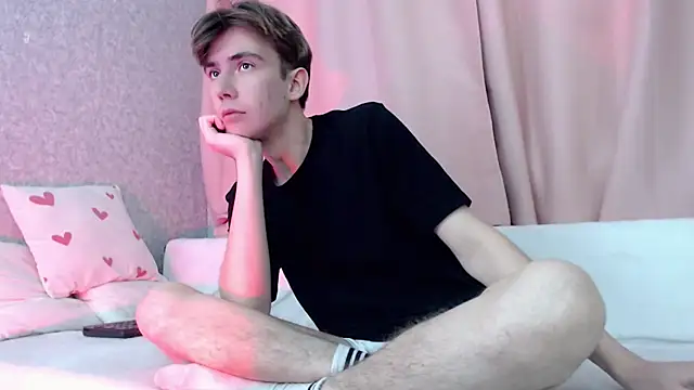 Snapshot of Harvey_foster chatting on 15, 12, 2025 Harvey foster online show from 15, 12, 2025