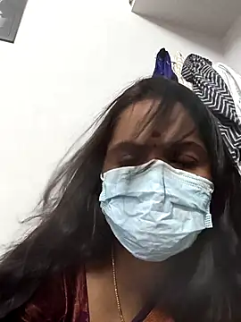 Cutie Rani online show from 3, 11, 2025