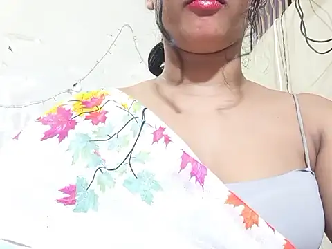 Snapshot of Nancy_queen001 chatting on 17, 11, 2025 Nancy queen001 online show from 17, 11, 2025