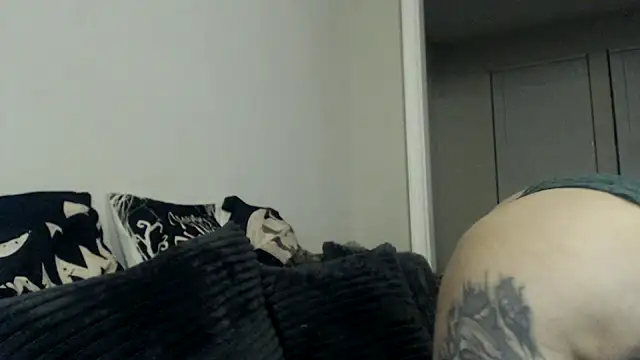 Holyplastic online show from 22, 11, 2025