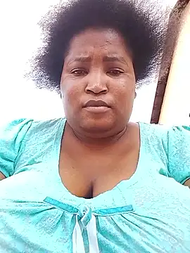 Snapshot of MassiveBoobsxxxx chatting on 12, 11, 2025 MassiveBoobsxxxx online show from 12, 11, 2025