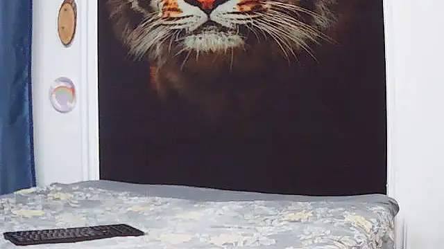 MassiveBoobsxxxx online show from 1, 3, 2026