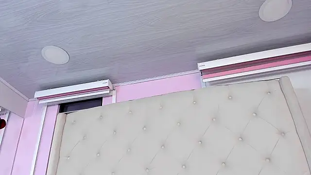 scarlett leblanc  online show from 12, 3, 2026