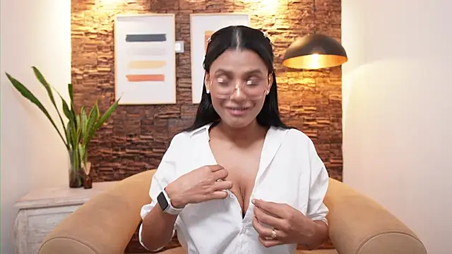 Celeste Coper online show from 13, 11, 2025