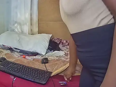 Snapshot of Squirt_bitchxxx chatting on 2, 11, 2025 Squirt bitchxxx online show from 2, 11, 2025