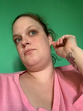 Snapshot of Siddypops99 chatting on 18, 11, 2025 Siddypops99 online show from 18, 11, 2025