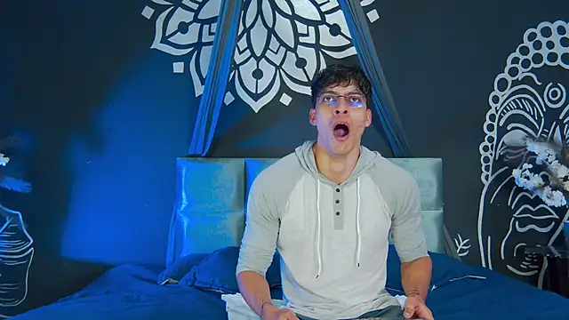 AlessioVitale online show from 6, 1, 2026