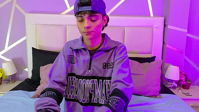 Snapshot of Orion_XXX chatting on 31, 10, 2025 Orion XXX online show from 31, 10, 2025