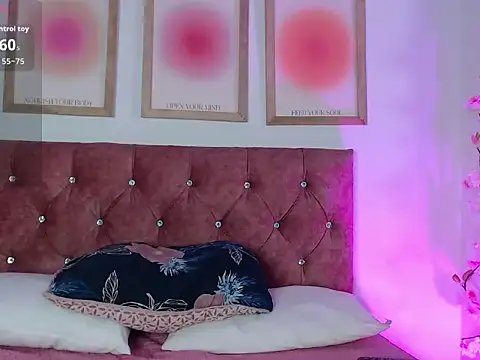 Snapshot of Madisonkay chatting on 20, 11, 2025 Madisonkay online show from 20, 11, 2025