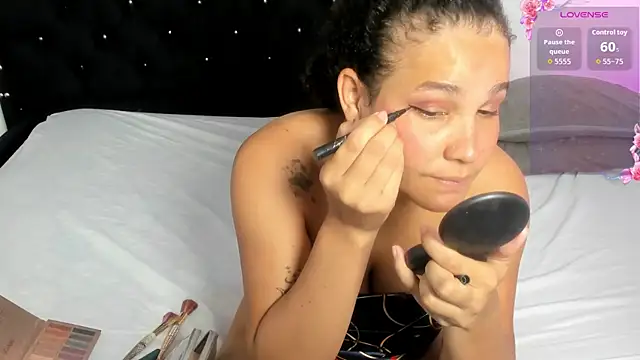 Snapshot of Olena_hot10 chatting on 18, 12, 2025 Olena hot10 online show from 18, 12, 2025