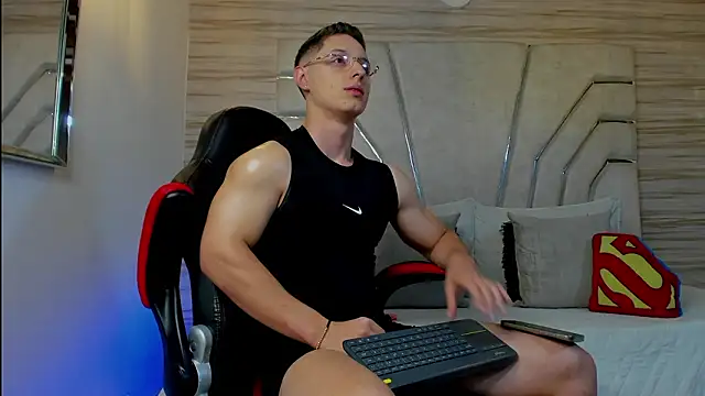 MAXTHOMSON online show from 17, 1, 2026