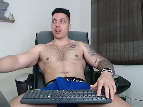 Noah Swagger  online show from 23, 12, 2025