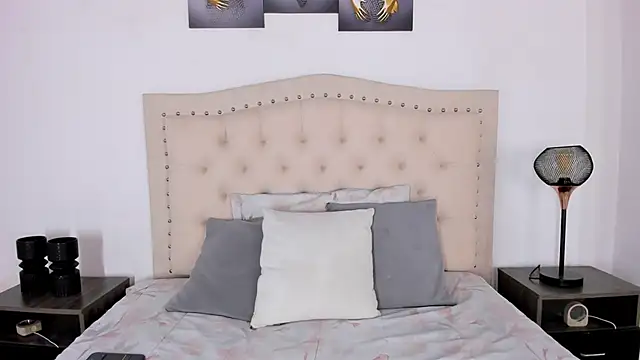 bustyluciana      online show from 4, 3, 2026