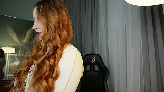 Snapshot of Cherry_Flame_ chatting on 5, 11, 2025 Cherry Flame online show from 5, 11, 2025