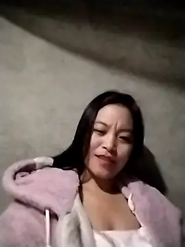 Snapshot of Alice-567 chatting on 5, 12, 2025 Alice-567 online show from 5, 12, 2025