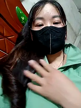 Snapshot of kitti-krush chatting on 18, 11, 2025 kitti-krush online show from 18, 11, 2025