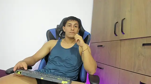 dorman boy online show from 19, 12, 2025