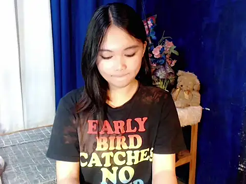 lustfullakim online show from 15, 2, 2026