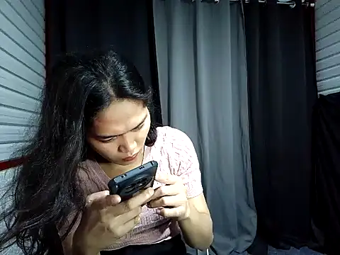 Snapshot of xwildflowerx chatting on 23, 11, 2025 xwildflowerx online show from 23, 11, 2025