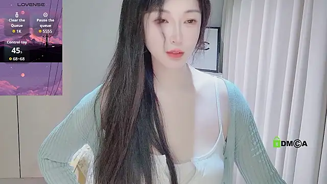 Snapshot of YunShan-33 chatting on 26, 2, 2026 YunShan-33 online show from 26, 2, 2026