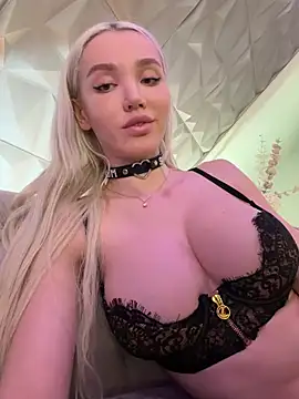 Lana-Grey online show from 25, 2, 2026