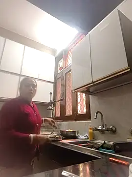 Snapshot of Hot-Sana2 chatting on 10, 11, 2025 Hot-Sana2 online show from 10, 11, 2025