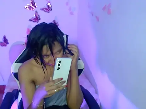 Snapshot of Samanta_777 chatting on 13, 11, 2025 Samanta 777 online show from 13, 11, 2025