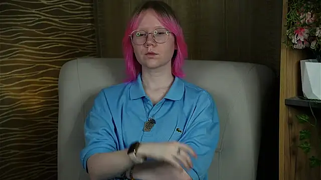 HanVertz online show from 5, 11, 2025