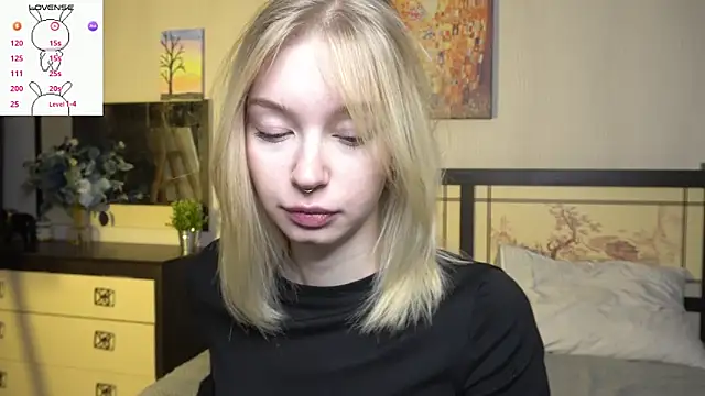 Snapshot of ShanelTunon chatting on 21, 11, 2025 ShanelTunon online show from 21, 11, 2025