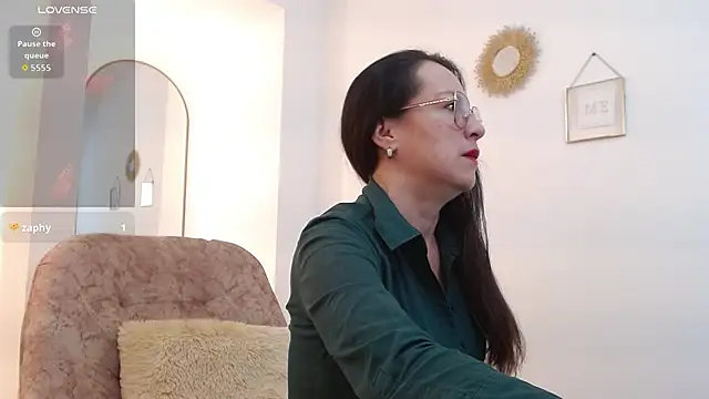 Lauryn Jones online show from 14, 3, 2026