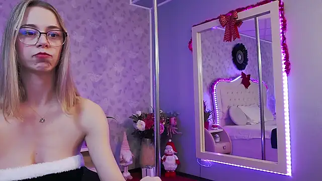 GracieCute online show from 24, 12, 2024
