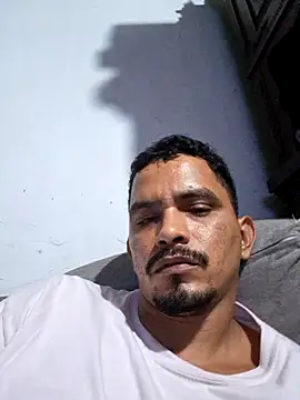 Snapshot of Donkjam chatting on 4, 11, 2025 Donkjam online show from 4, 11, 2025